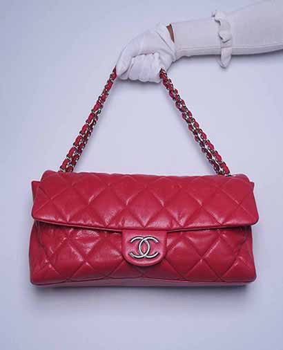 Maxi Soft Caviar Flap. Caviar, front view